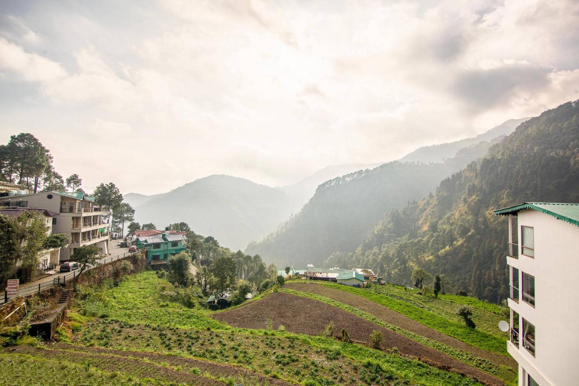 Sterling Nainital Hotel Exterior foto