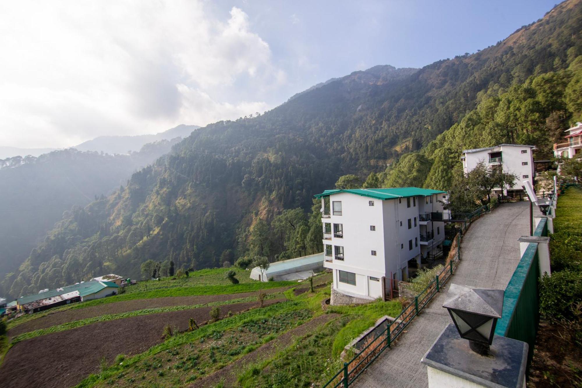 Sterling Nainital Hotel Exterior foto