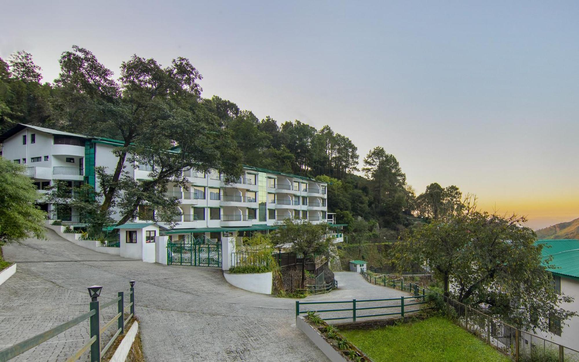Sterling Nainital Hotel Exterior foto